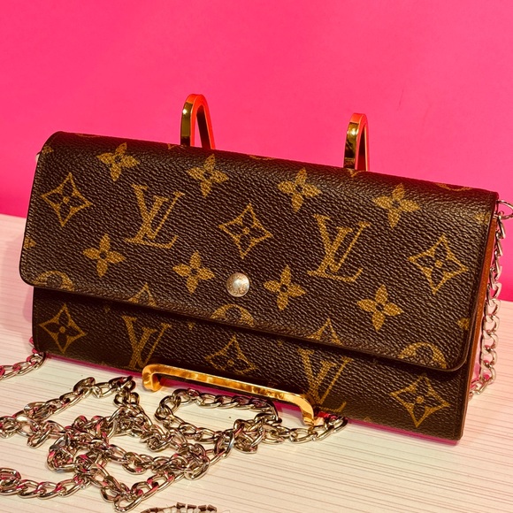 Louis Vuitton Silver Ed Brown Monogram Chain Bag - Picture 15 of 15